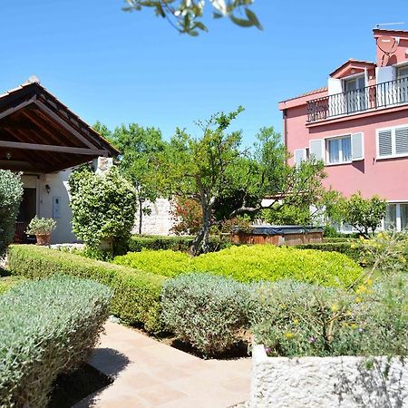 Apartments 5M Tisno Luaran gambar